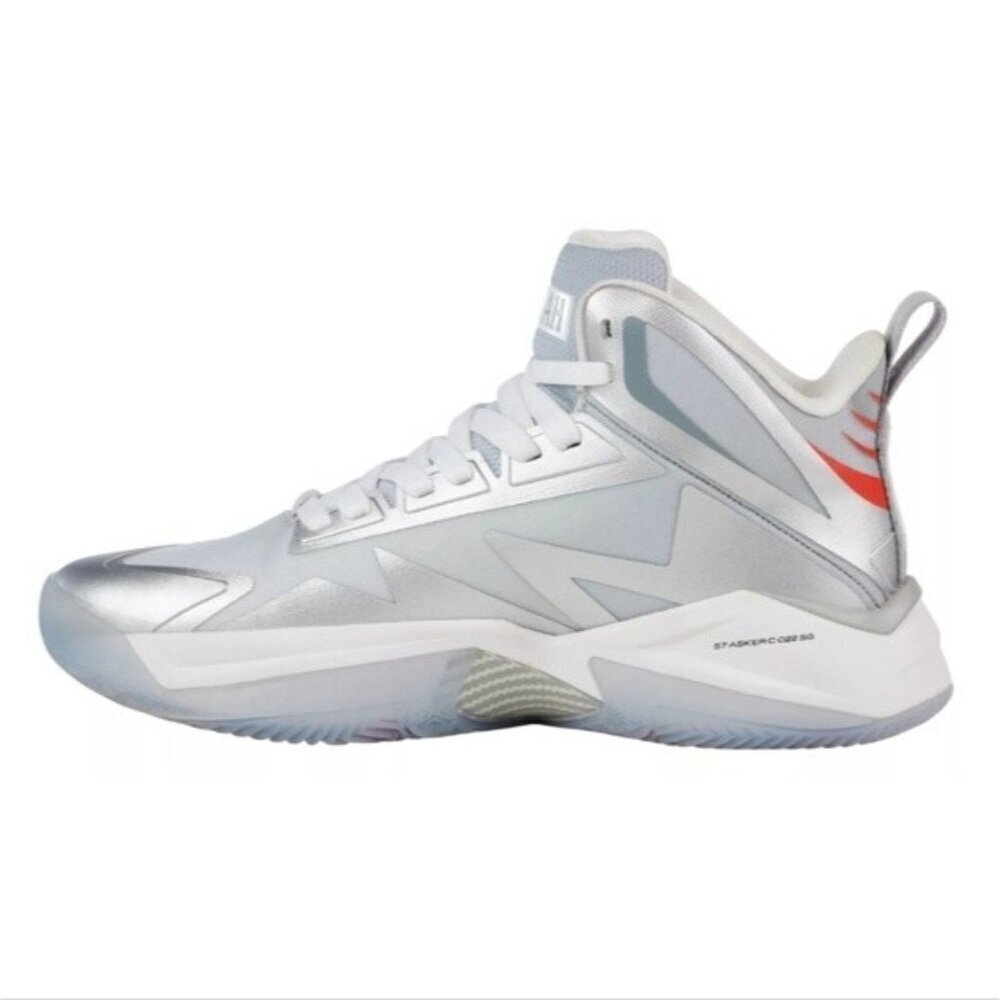 Moolah Triple Double Basketball Shoes Size 7 New